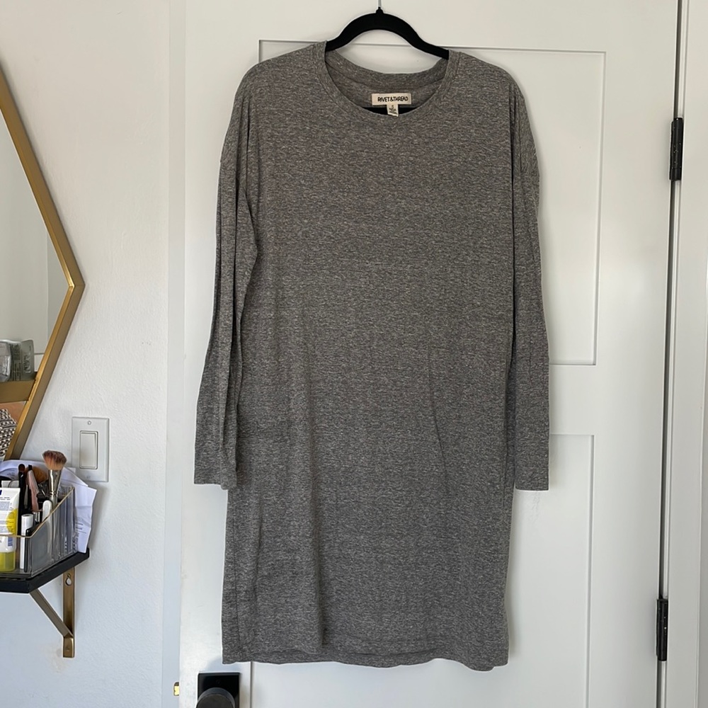 Rivet & Thread Gray T-Shirt Dress Long-Sleeve S